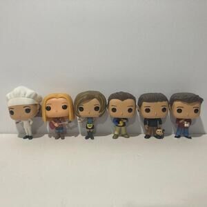 Funko pop friends lot includes